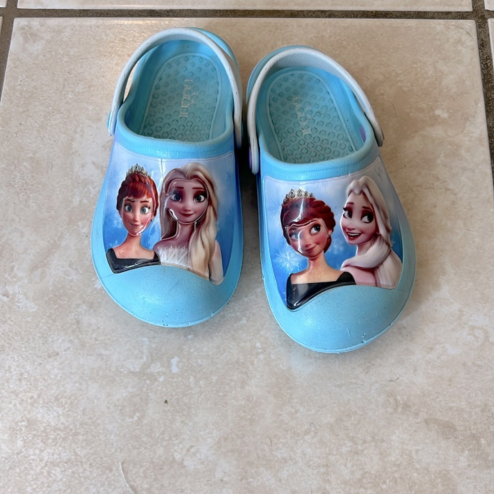 Crocs